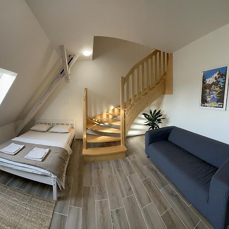 Apartmany Monastery Suites Zirec Двур-Кралове-над-Лабем Экстерьер фото