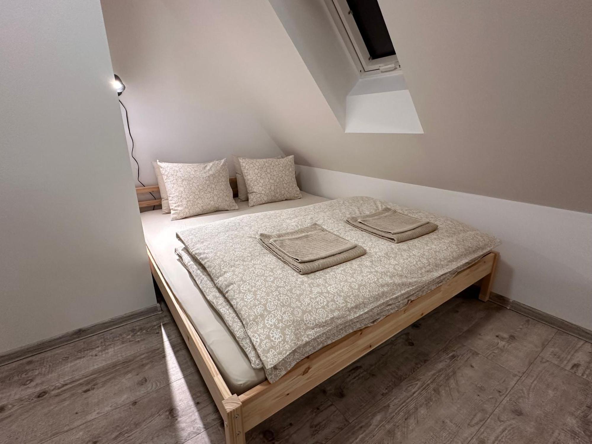 Apartmany Monastery Suites Zirec Двур-Кралове-над-Лабем Экстерьер фото